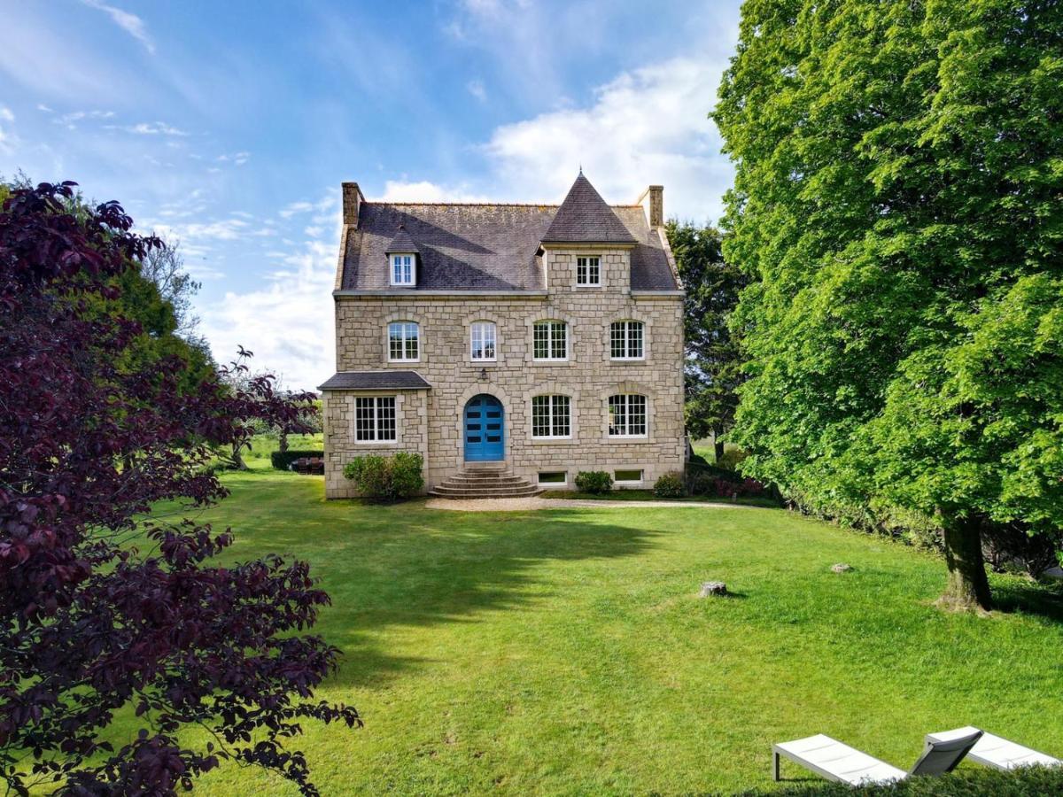 Maison Boulvern Bed & Breakfast Plomodiern